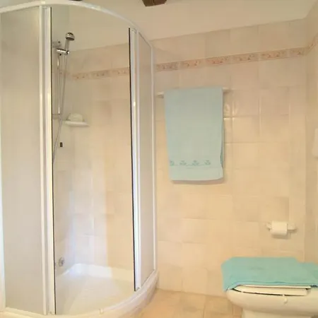 Cantagallina Sleeps 28 With Pool