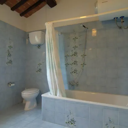 Βίλα Cantagallina Sleeps 28 With Pool *