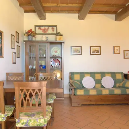 Villa Cantagallina Sleeps 28 With Pool