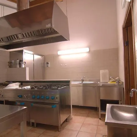 Cantagallina Sleeps 28 With Pool Villastrada (Umbria)